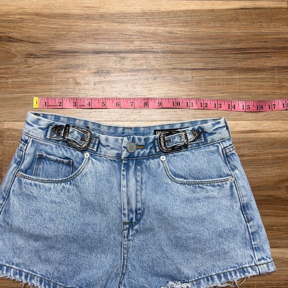 BLANKNYC "The Barrow" High-Rise Western Buckle Denim Shorts Size 26 - Picture 4 of 6